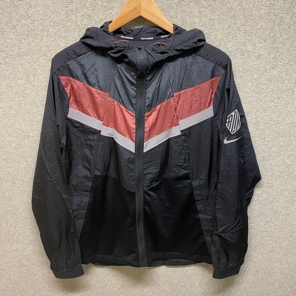 NWT Nike Mens Windrunner Running Jacket Black Red Full Zip Hooded Standard Fit L